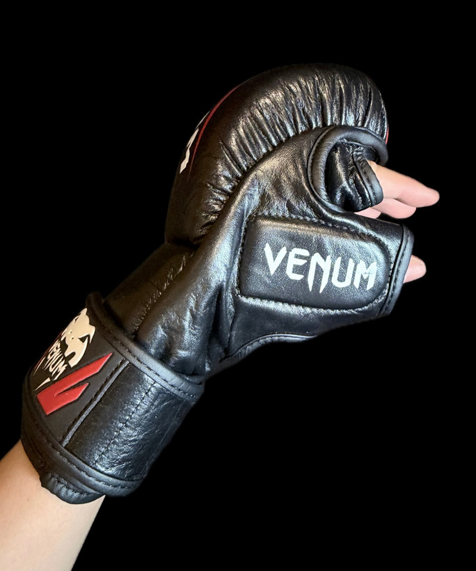 دستکش چرم آماتور MMA طرح ونوم (Venum)