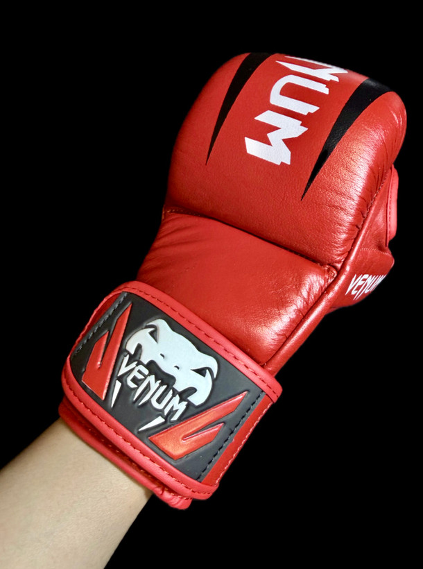 دستکش چرم آماتور MMA طرح ونوم (Venum)