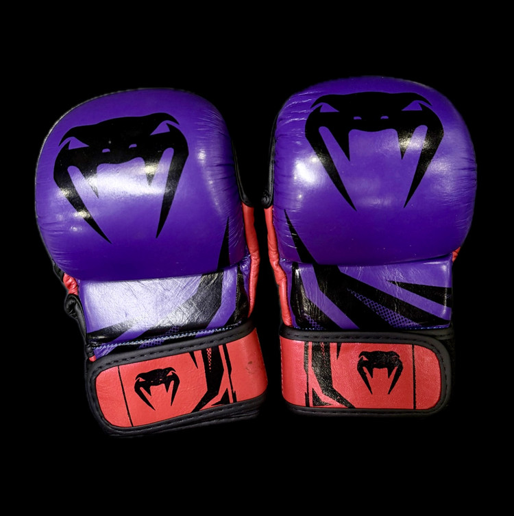 دستکش mma چرم ونوم