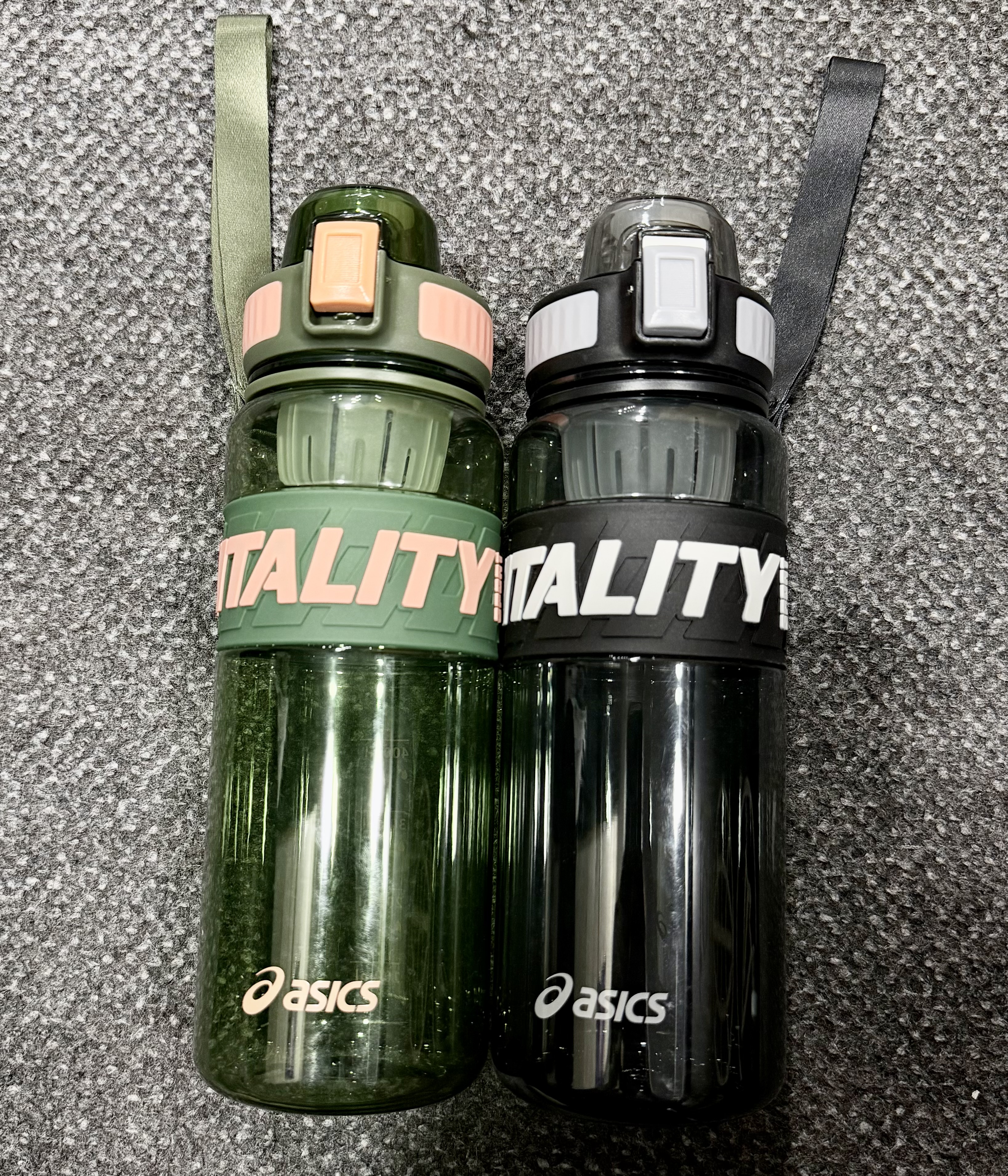 شیکر و قمقمه ورزشی asics