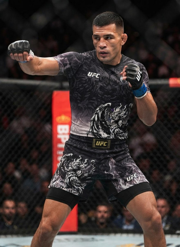 ست تیشرت وشورت ufcونوم ققنوس